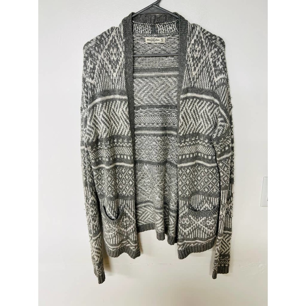 Abercrombie & Fitch Grey and White Cardigan